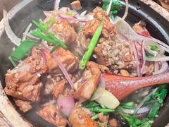 沙姜啫盐焗鸡-啫两手·啫啫煲·小饭堂(龙城万科里店)