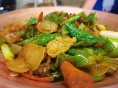 -云海肴·汽锅鸡·云南菜(天山百盛优客店)