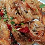 临走前请我来金家港海鲜大排档吃饭