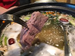 -陆记牛庄·碳锅龙虾烧烤(爱上花园店)