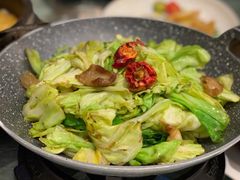 干锅手撕包菜-湯記傳菜