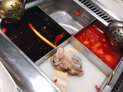 -海底捞火锅鲜切牛肉主题店(长寿路店)