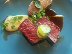 炭烤牛舌配土豆泥及牛肝菌汁-atta bj(国贸商城店)