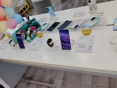 -荣耀授权专卖店(黄浦浙江中路店)