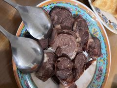 -努尔古丽奶茶