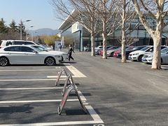 -北京京宝行宝马4S店(闵庄路店)