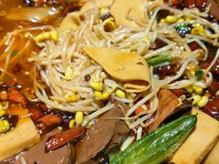 -老码头黑皮肘子锅包肉(赣水路店)