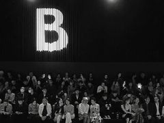 -交通银行前滩31演艺中心