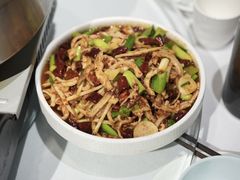 酸萝卜炒背筋-泉味道贵州厨房(三里河店)