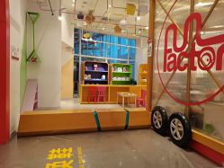 -玩元素·家庭游乐成长中心(香格里拉店)