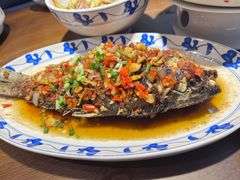 香煎鲫鱼-八碗湘长沙市井菜(坡子街店)