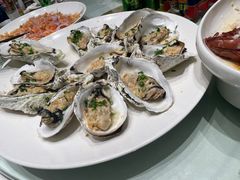 -东豪园林海鲜酒家(南港路辅路店)