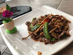 -花溪雨·森林餐厅(石基店)