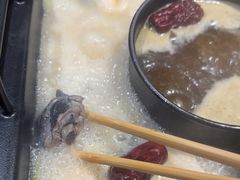 乌鸡汤-老牌坊云南鱼豆花火锅(爱建店)