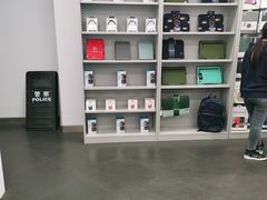 -Apple授权专营店(德汇万达店)