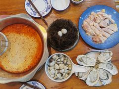 -老何家后安粉·糟粕醋海鲜火锅(三亚湾椰梦长廊店)