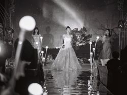 -Flora婚纱礼服定制租赁店