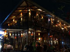 -Dash Teak House