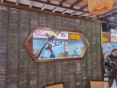 -魏铭鱼头捞饭(晋阳路店)