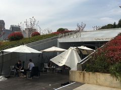 -UNI UNI(环亚凯瑟琳店)