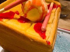 面包诱惑-大话小腰(鸟巢店)