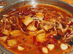 -胖哥俩肉蟹煲(长沙高铁吾悦广场店)
