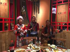 -老滇山寨•云南特色菜•地方菜•民族风情歌舞表演(金碧店)