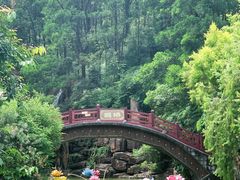 -龙凤山庄影视度假村