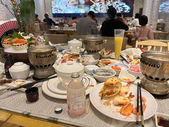 -雍和会海鲜姿造自助(湖东路店)