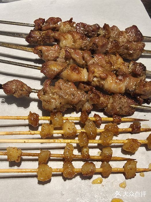 在老街·淮安大排档·甜麻干煸龙虾·烧烤(河下古镇店)图片