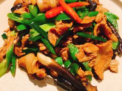 黑鸡枞菌炒肉-渔语鱼酸菜鱼新川菜(来福士店)