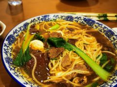 -邱芳粉店(迎宾大道旗舰店)