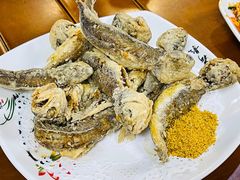 干炸小黄鱼-天海石板屋家常菜(枣园店)