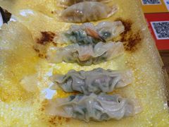 -东来菜馆•手抓海鲜家常菜•海鲜锅贴(鸽子窝店)