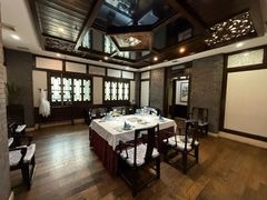 -宽坐河鲜馆(凤城九路店)