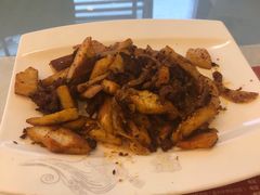 -马尔龙新疆饭店·清真(瑞景店)