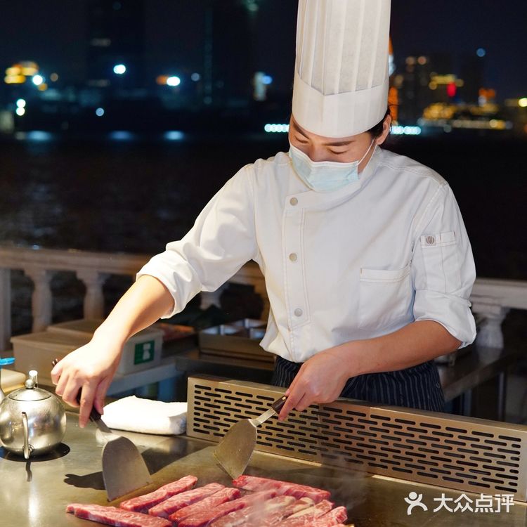 波赛东-海上玥宴 ，璀璨厦门夜景尽收眼底✨