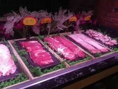 -釜御山海鲜烤肉火锅自助(新城市中心店)