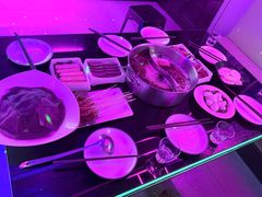 -唯爱KTV聚会餐厅(仙林东城汇店)