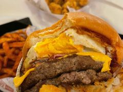 布里欧修特堡-The Habit Burger Grill 哈比特汉堡(爱琴海店)