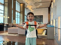 -深圳国际会展中心希尔顿酒店(前海华发冰雪世界店)