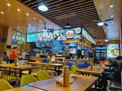 大堂-伊麦佳兰州牛肉面清真美食店