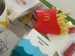 -麦当劳(上海虹桥站30B检票口楼上)