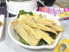 -魔法帽酱料牛肉小火锅(米兰店)