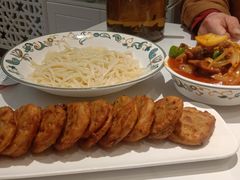 -沙枣树辣子鸡•新疆家常菜(喀什西路店)