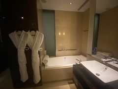 -广州天河希尔顿酒店