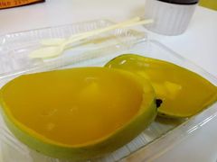 -志龙皇冠吃货椰子铺