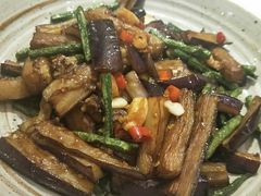 茄子爱豆角-青年公社烤鸭(青年路店)