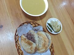 -闫家驴肉火烧(五四店)