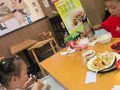 -三好食堂(煎饺·馄饨·肉饼米线·盛世广场店)